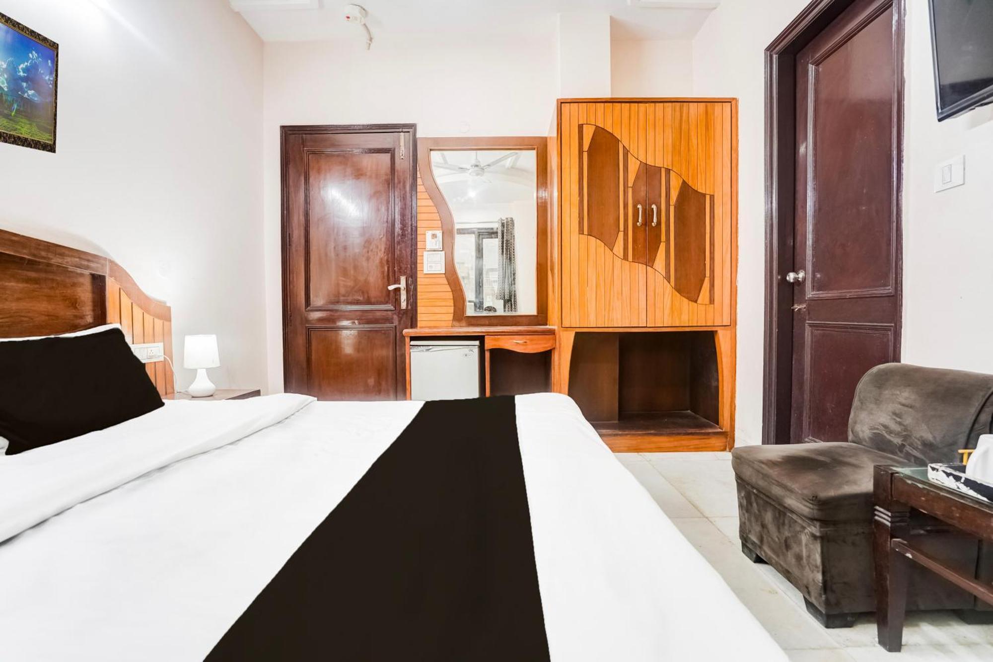 Fabhotel De Gold New Delhi Ngoại thất bức ảnh
